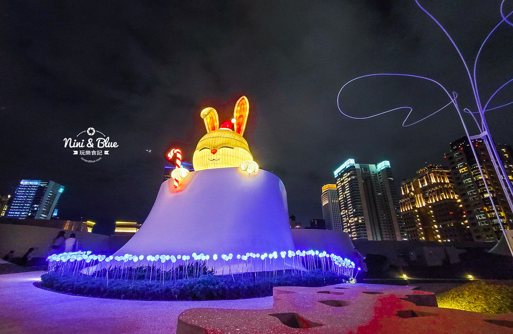 台中歌劇院 兔子 嬌兔三窟 空中花園耶誕景點05 台中歌劇院 兔子 嬌兔三窟 空中花園耶誕景點05