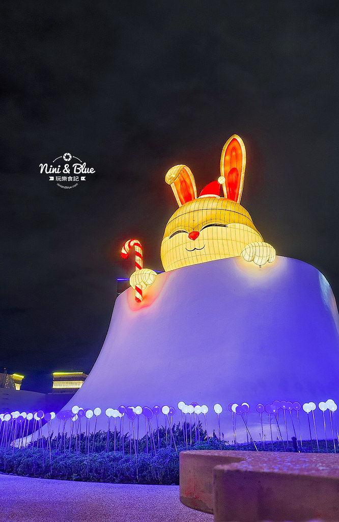 台中歌劇院 兔子 嬌兔三窟 空中花園耶誕景點04 台中歌劇院 兔子 嬌兔三窟 空中花園耶誕景點04