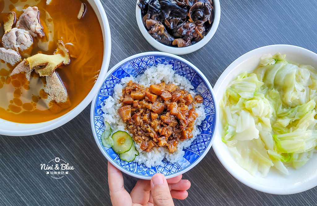 台中麻油雞麵線 羅家古早味菜單 米其林必比登12