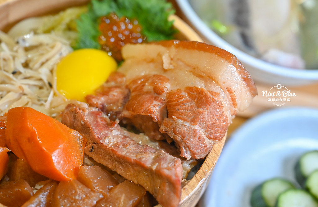 中港路邊 菜單 台中中友百貨必吃美食 虱目魚20