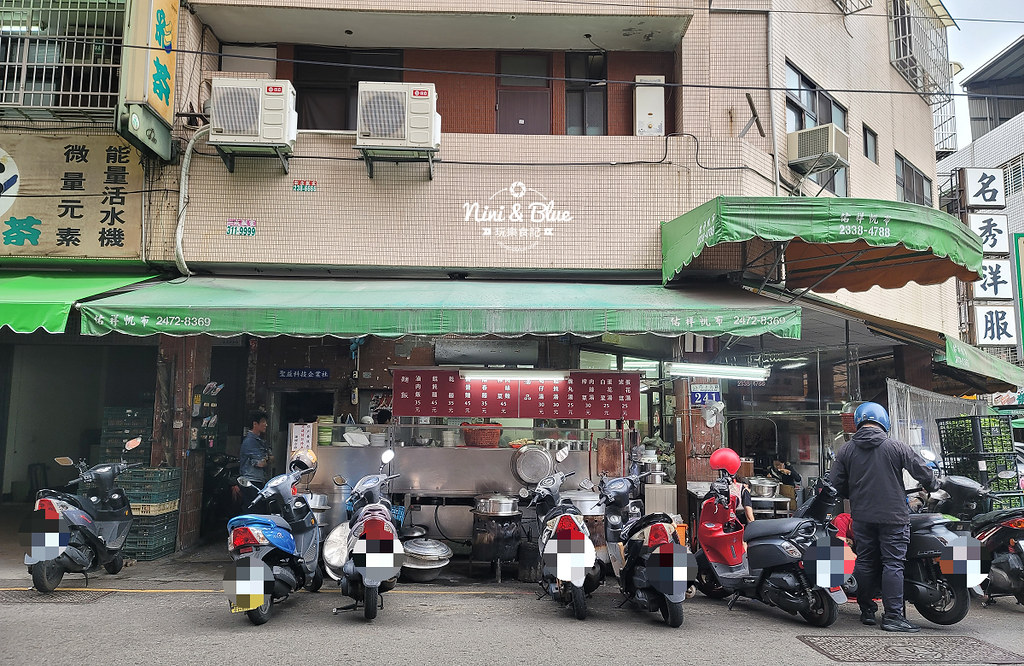 阿隆麵攤 台中向上市場美食小吃 菜單 阿隆麵攤 台中向上市場美食小吃 菜單10
