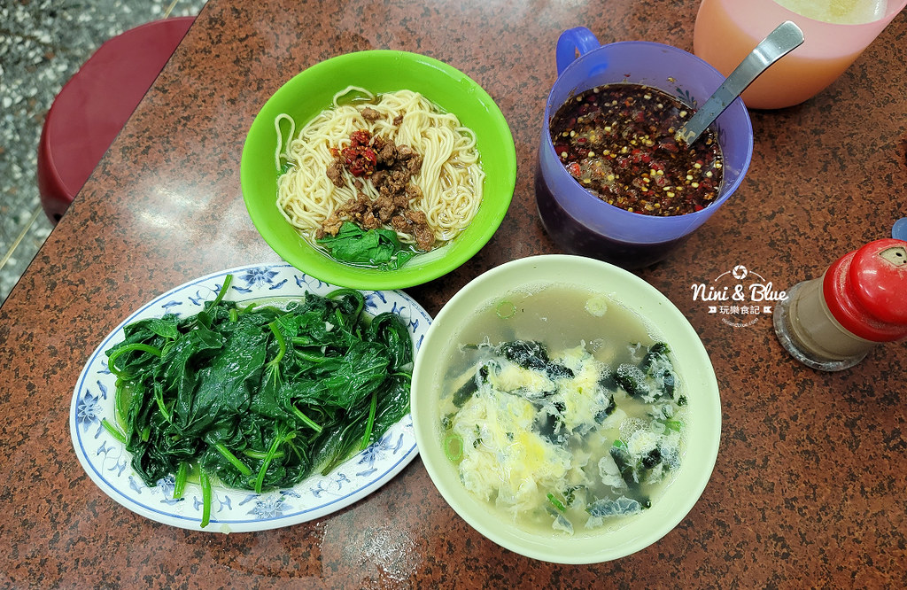 阿隆麵攤 台中向上市場美食小吃 菜單08
