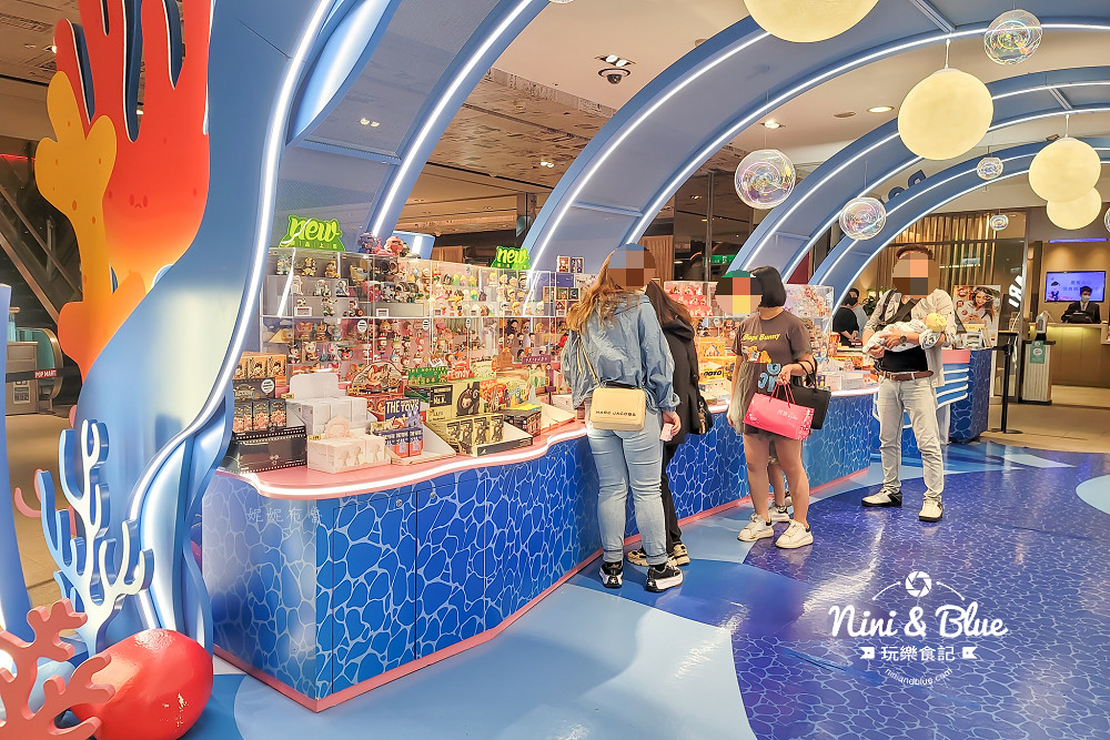 POP MART ROBOSHOP 泡泡瑪特 台中門市新光三越05