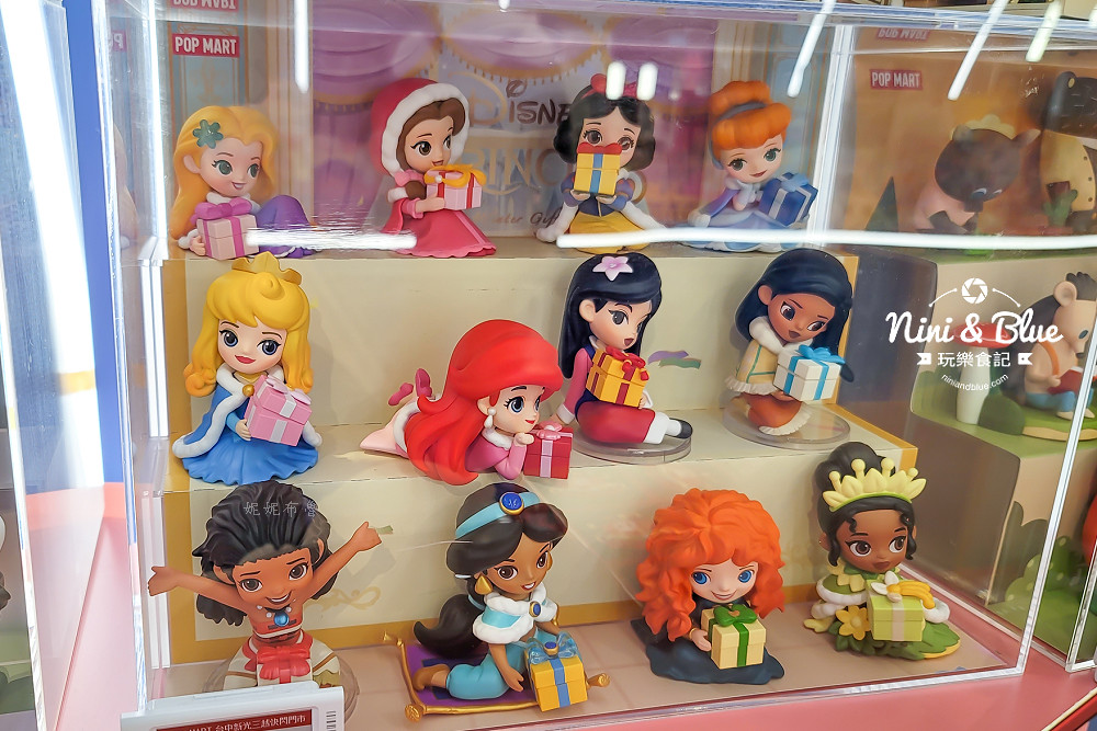 POP MART ROBOSHOP 泡泡瑪特 台中門市新光三越24