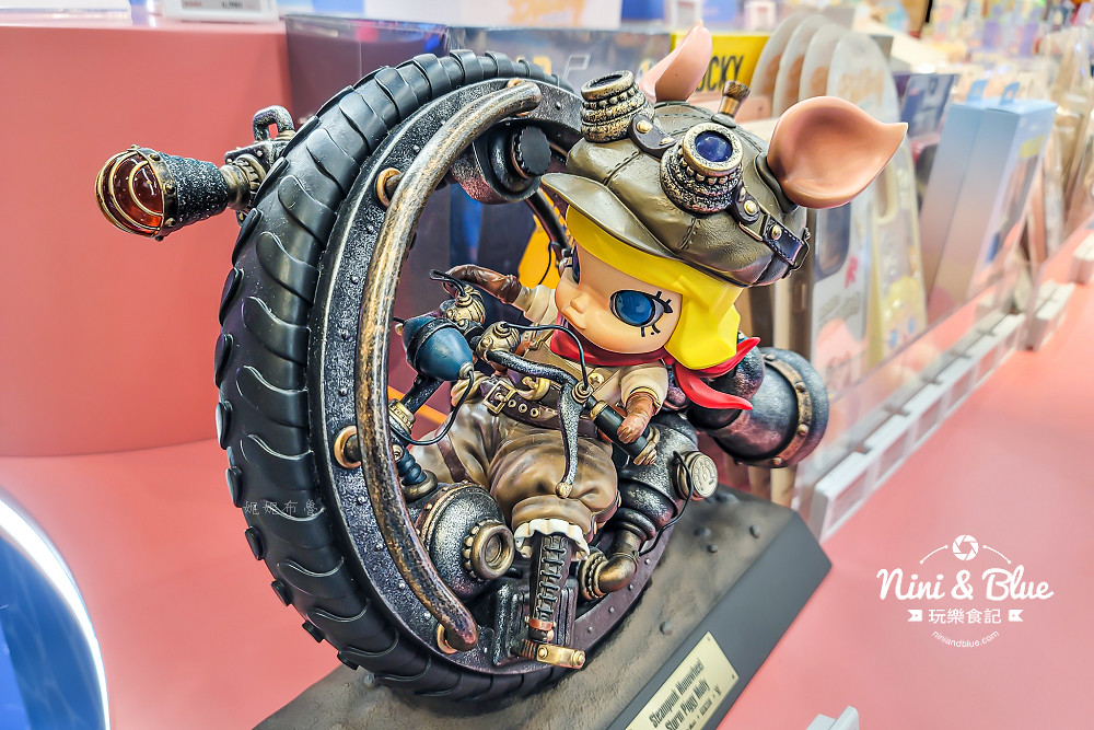 POP MART ROBOSHOP 泡泡瑪特 台中門市新光三越27