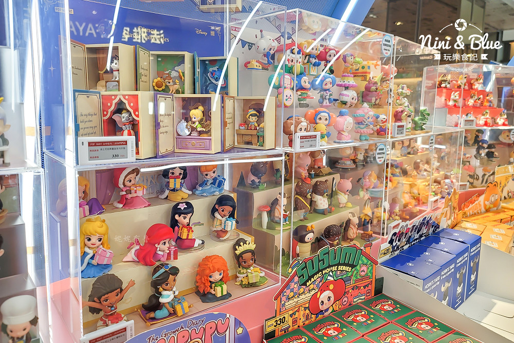POP MART ROBOSHOP 泡泡瑪特 台中門市新光三越25