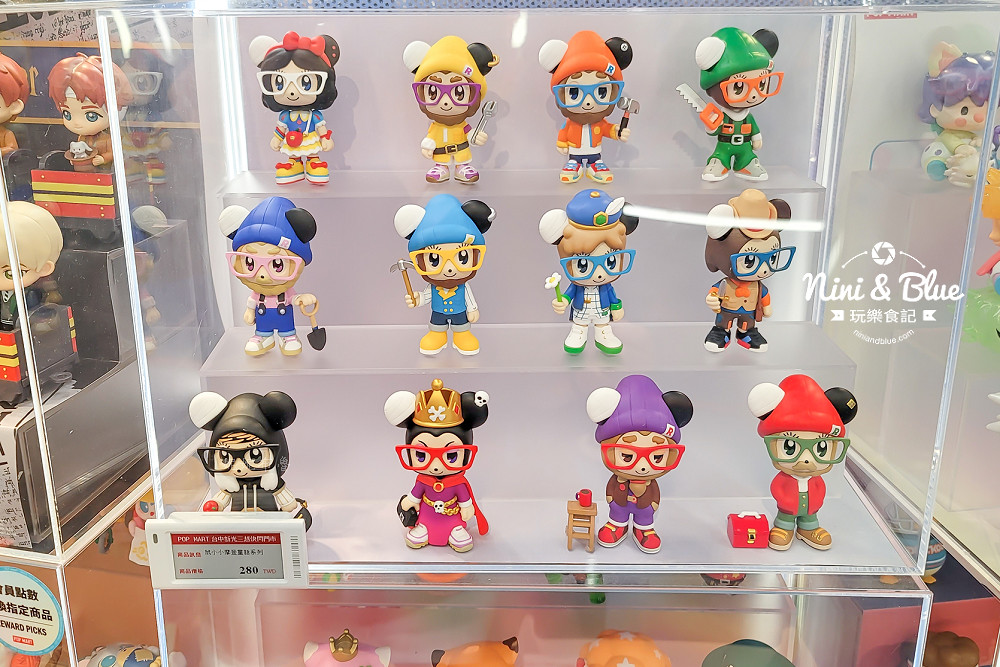 POP MART ROBOSHOP 泡泡瑪特 台中門市新光三越12