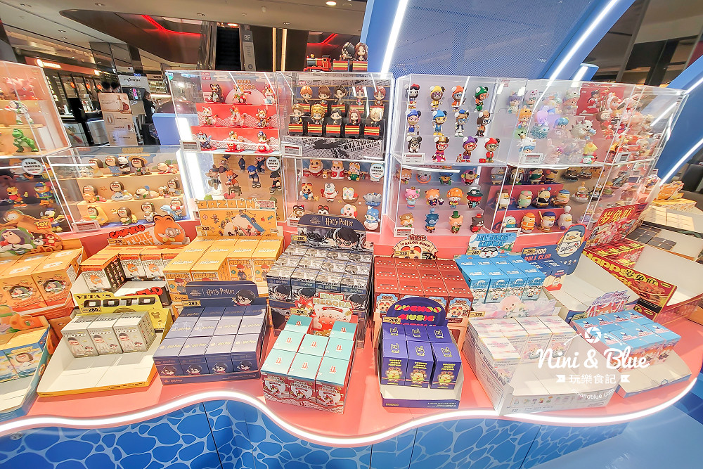 POP MART ROBOSHOP 泡泡瑪特 台中門市新光三越15