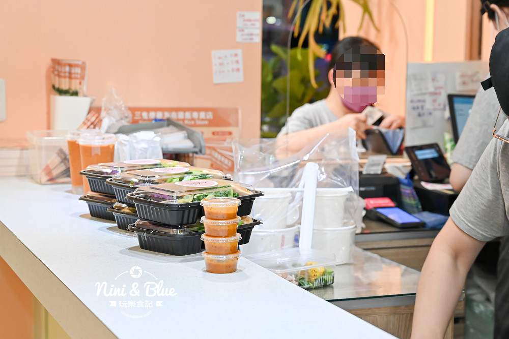 三隻傻雞海南雞 菜單 台中大里便當美食27