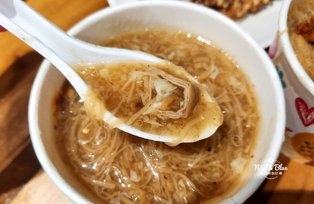 台中麻辣大腸麵線香雞排花枝丸 台中美食09
