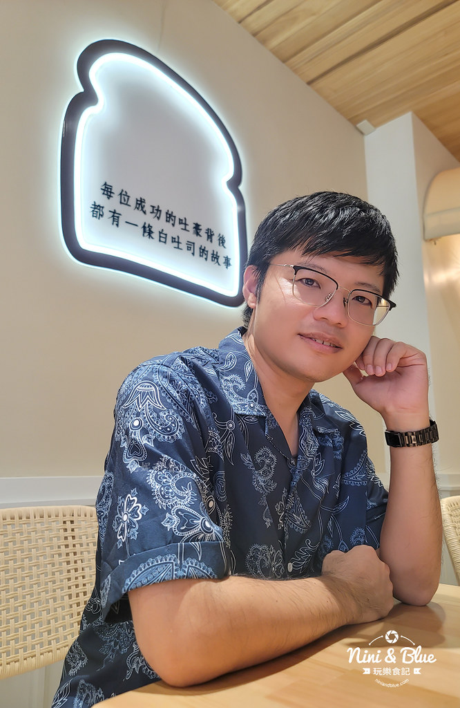 吐豪神醬肉燥吐司 台中嶺東酒吧01