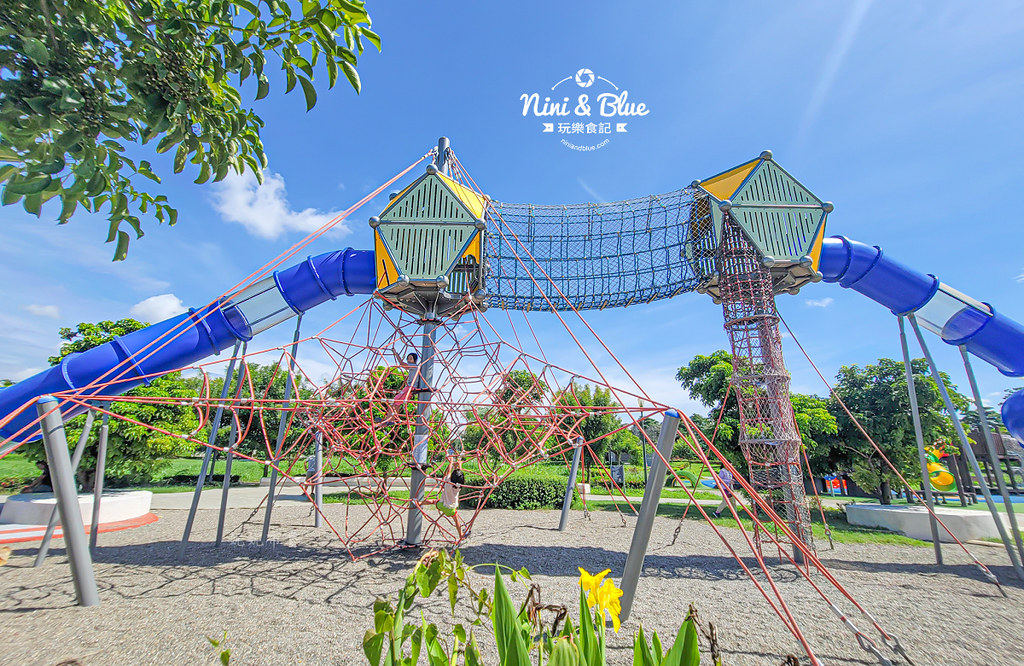 溪湖景點 溪湖中央公園  葡藤堡 攀爬網01