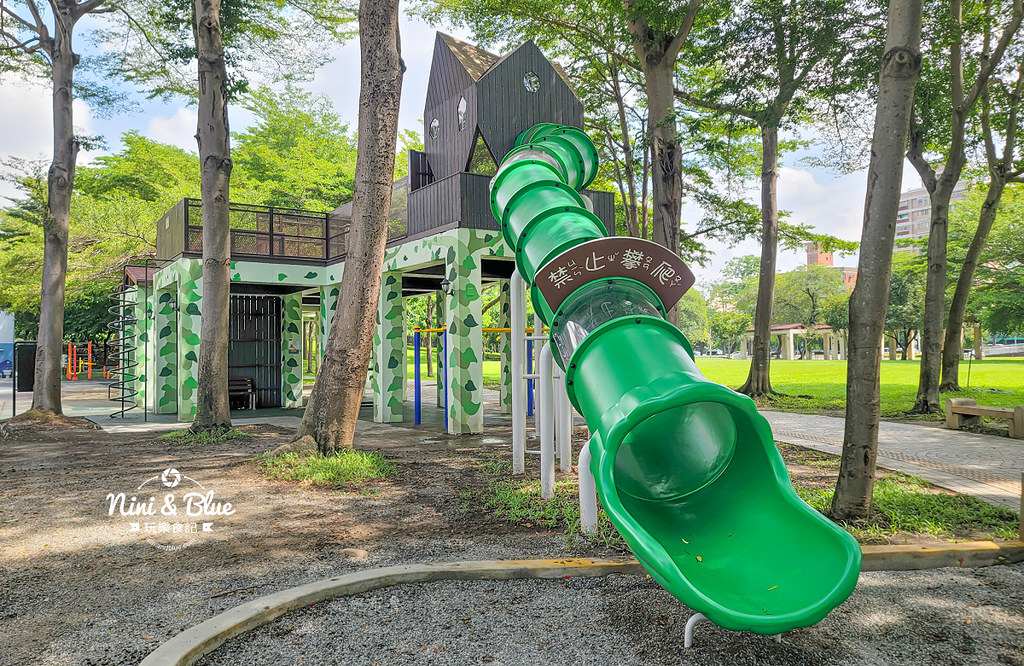 台中南屯豐富公園 樹屋遊戲場 共融16