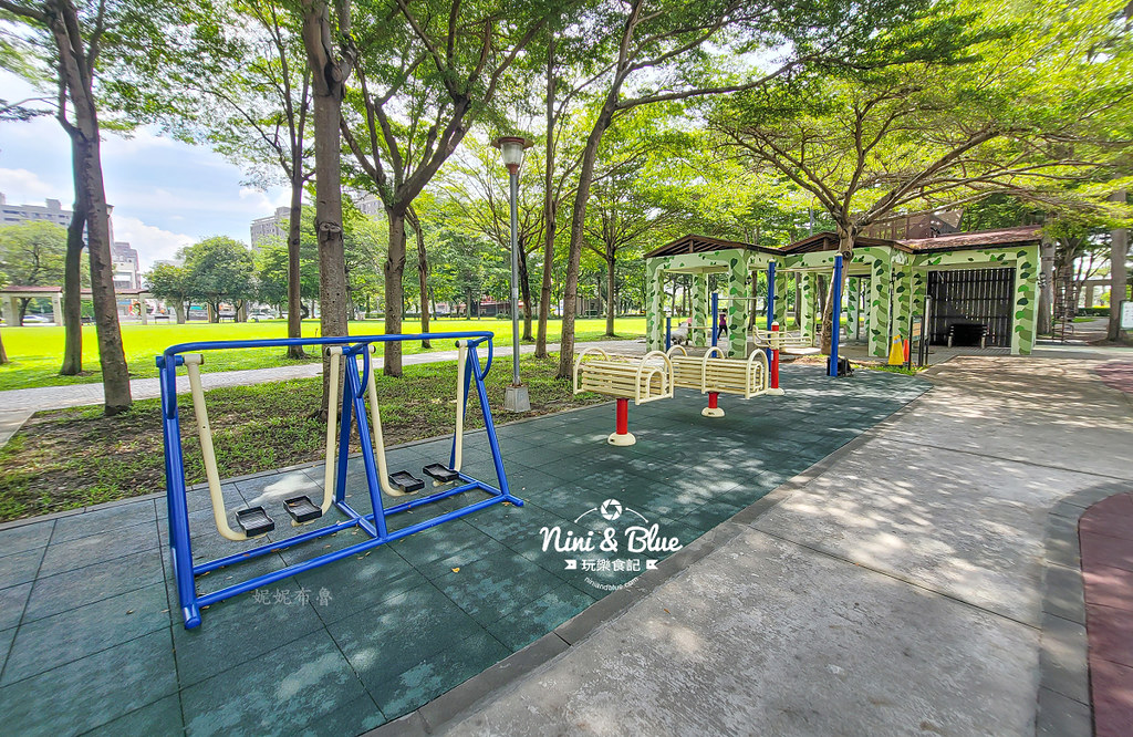 台中南屯豐富公園 樹屋遊戲場 共融06