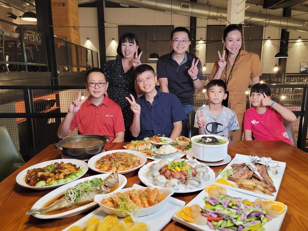 鴻龍宴2024年農曆年菜 聚餐