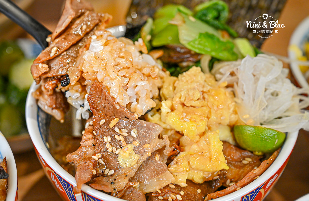 大里丼飯便當 子是燒肉菜單23