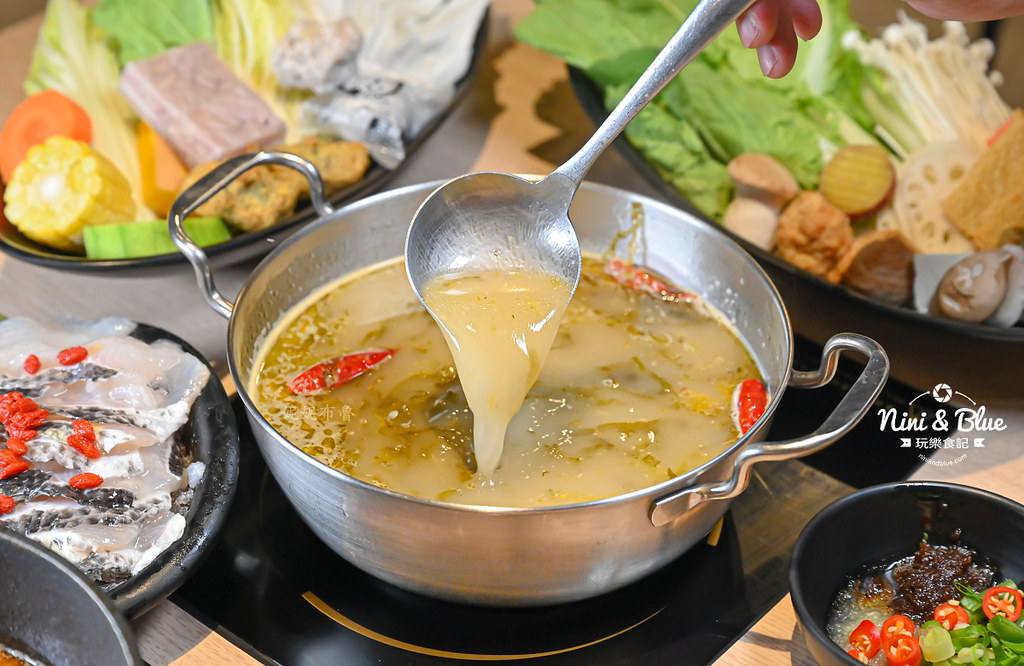 肉多多火鍋 蔬菜吃到飽 壽星優惠 菜單25