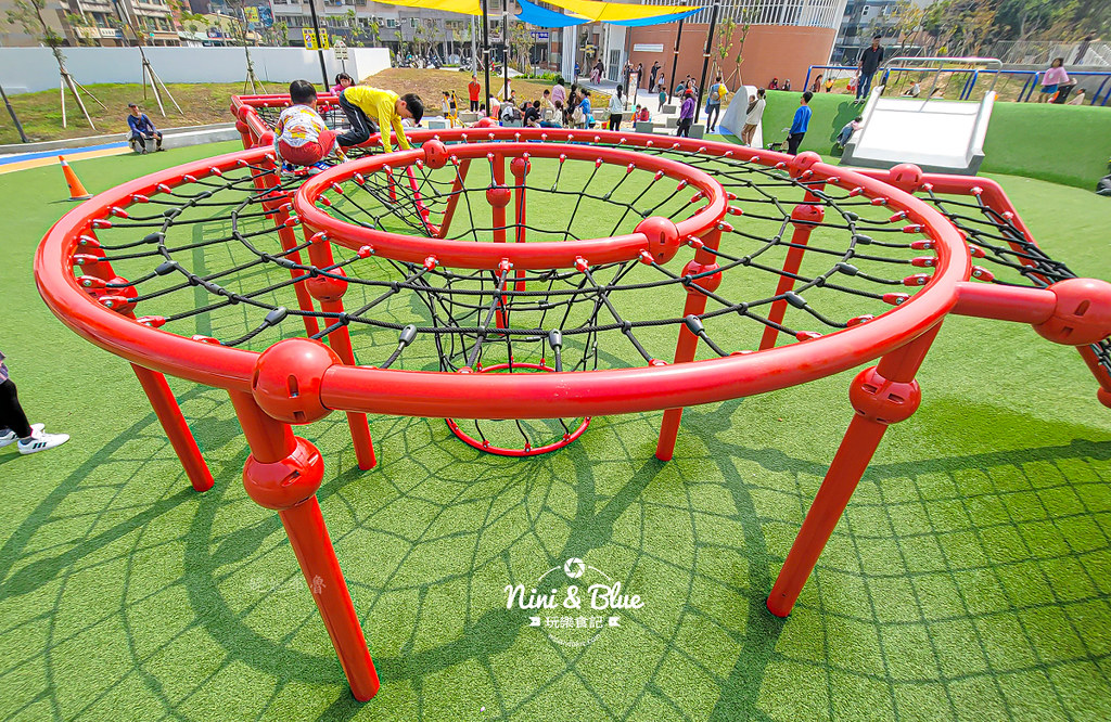 彰化延平公園 滑索沙坑溜滑梯公園11