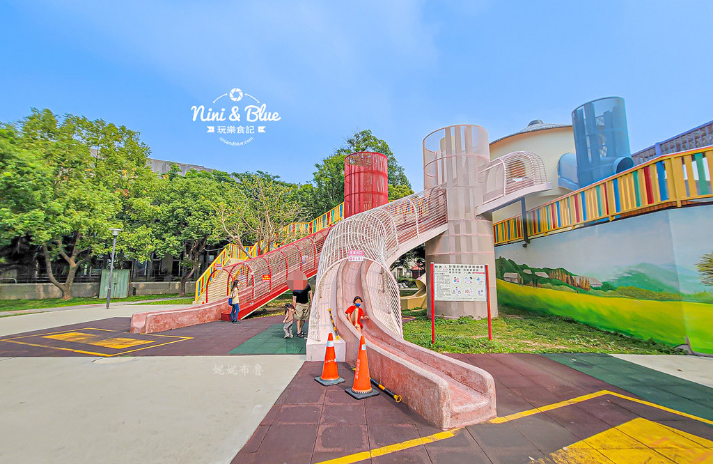 灣麗親子公園 苗栗苑裡 景點 溜滑梯16