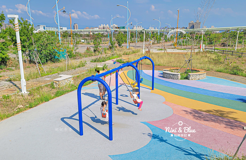 楓樹腳公園 台中南屯磨石子溜滑梯 滑索 穿山甲 風箏03