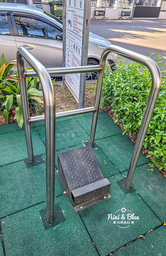 梅川園道公園 鯨魚溜滑梯 台中公園07