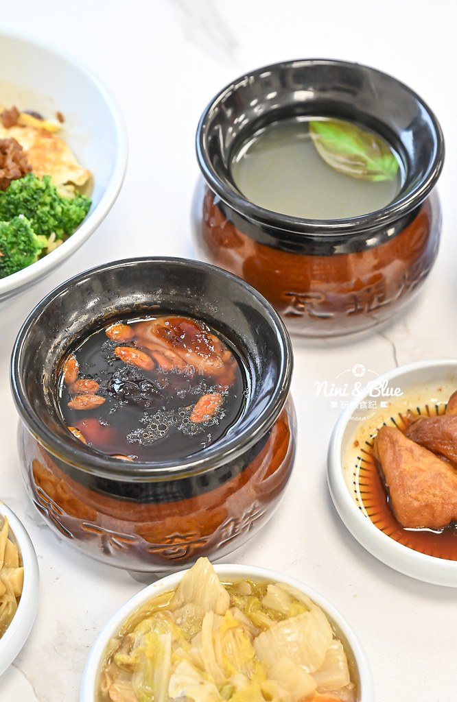 豬在瘋 菜單 台中豬腳麵線 宵夜 潮港城26