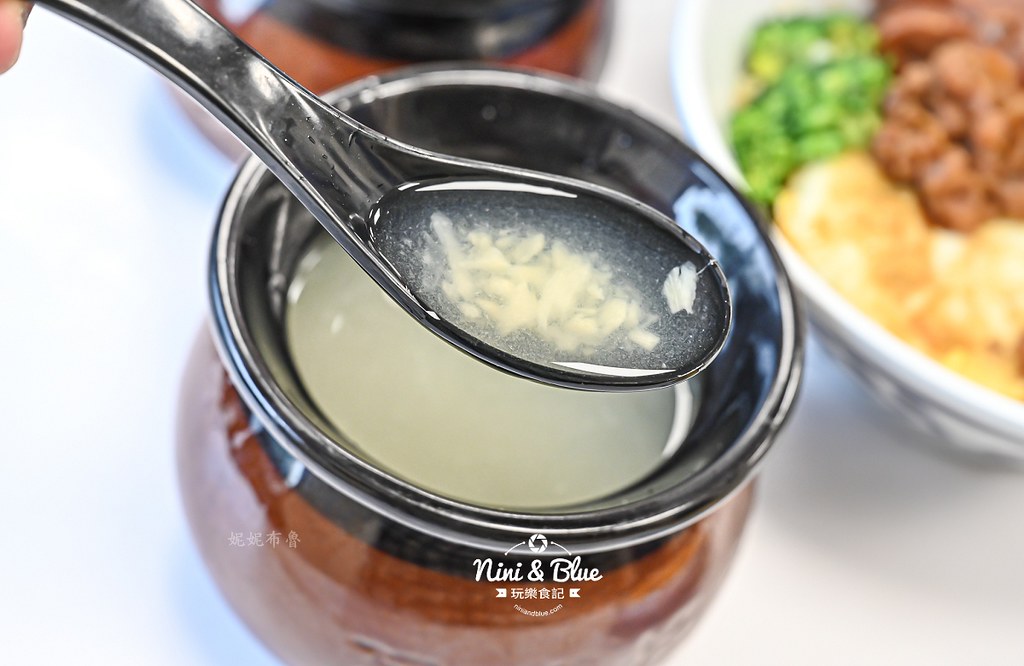 豬在瘋 菜單 台中豬腳麵線 宵夜 潮港城31