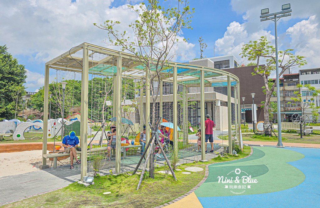 員林三和公園 共融盪鞦韆 溜滑梯05 員林三和公園 共融盪鞦韆 溜滑梯05