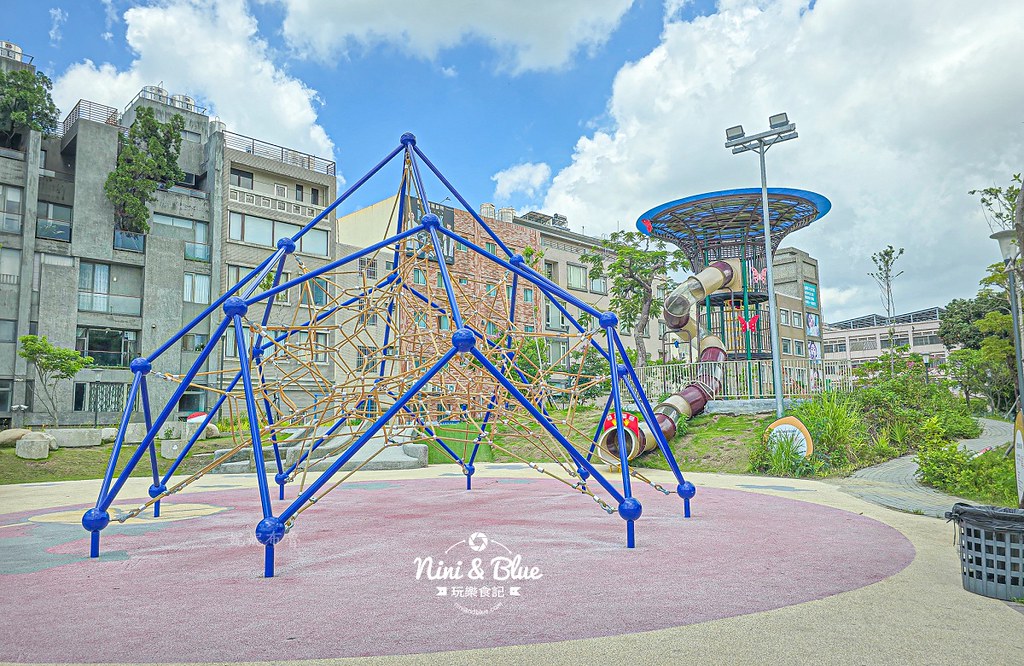 員林三和公園 共融盪鞦韆 溜滑梯07 員林三和公園 共融盪鞦韆 溜滑梯07